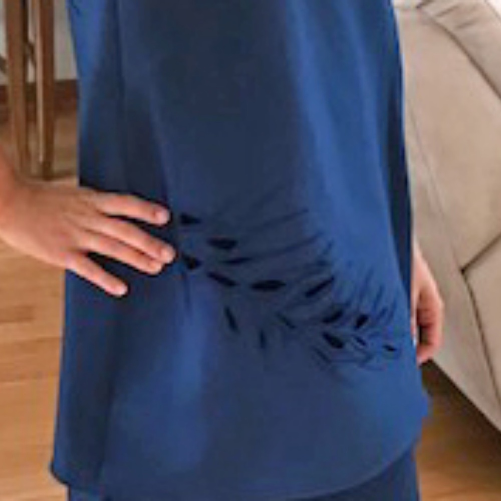 Halston Heritage Statement Cocktail Dress - Picture 2 of 10